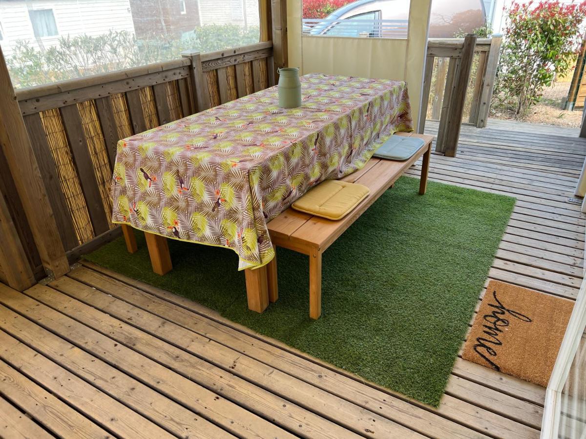 Joli Mobil-Home De Vacances, Ideal Pour Les Familles Rocbaron Exterior photo